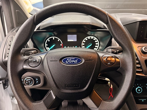Ford Transit Connect 19 of 26