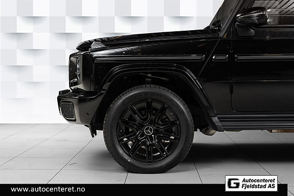 Mercedes-Benz G 500 8 of 29