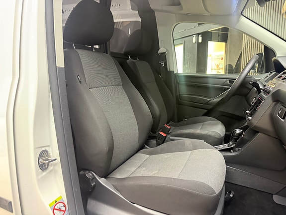 Volkswagen Caddy 26 of 30