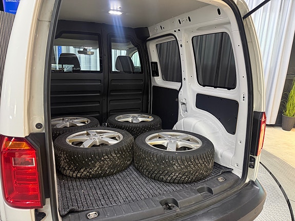 Volkswagen Caddy 22 of 30