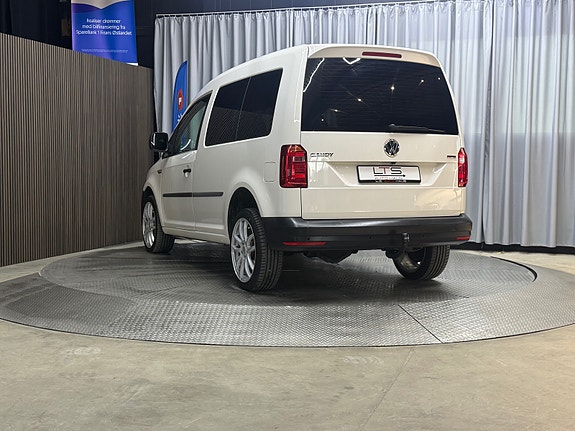 Volkswagen Caddy 16 of 30