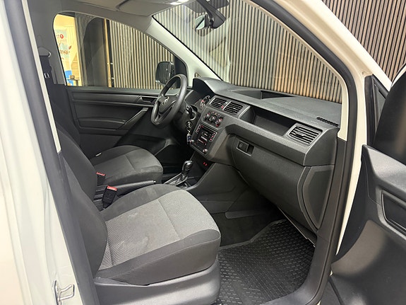 Volkswagen Caddy 25 of 30