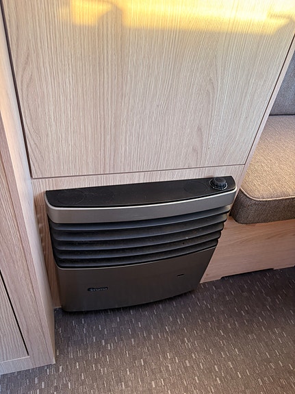 Adria Aviva 360DK 18 of 28