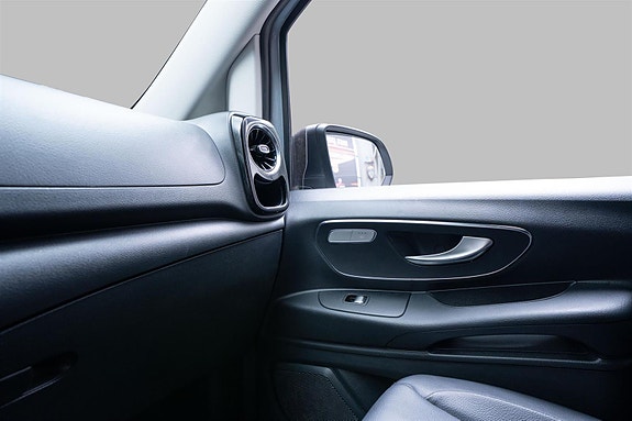 Mercedes-Benz Vito 119 21 of 30