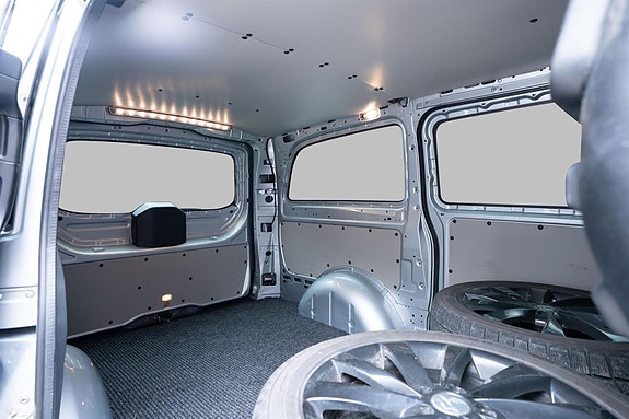 Mercedes-Benz Vito 119 30 of 30