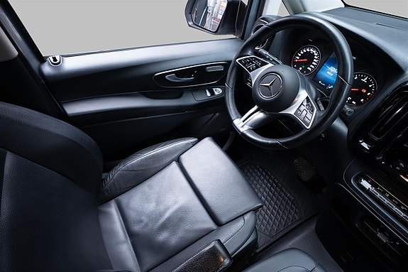 Mercedes-Benz Vito 119 28 of 30
