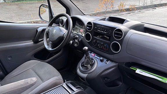 Peugeot Partner 14 of 17