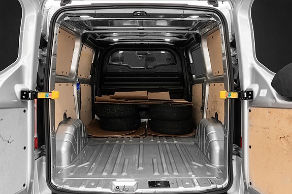 Ford Transit Custom 29 of 29