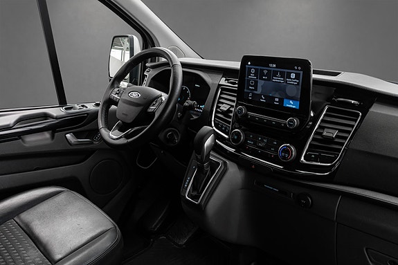 Ford Transit Custom 12 of 29