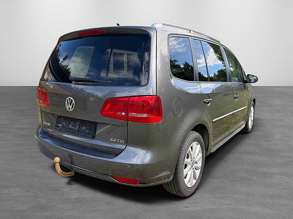 Volkswagen Touran 9 of 30