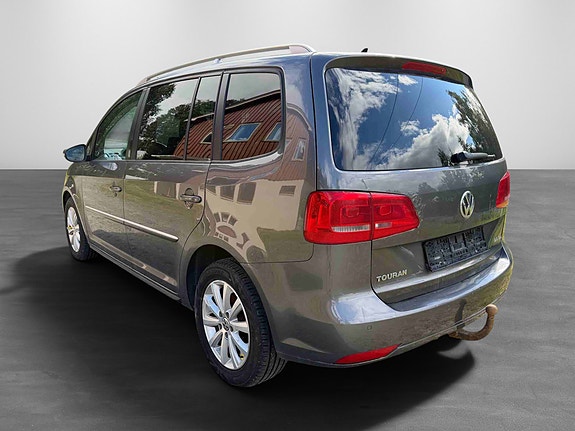 Volkswagen Touran 12 of 30