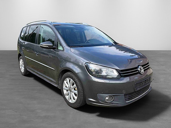 Volkswagen Touran 6 of 30