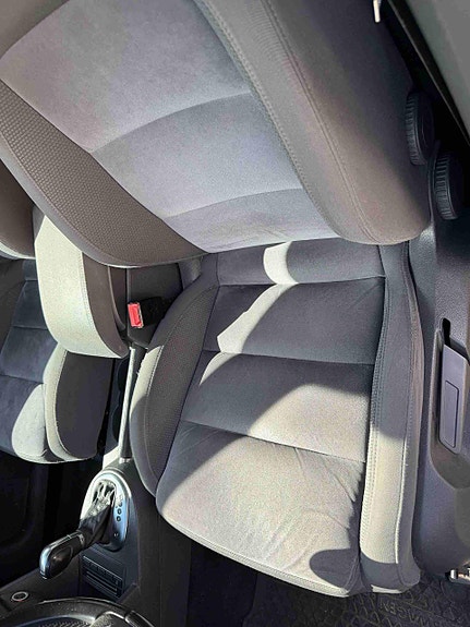 Volkswagen Touran 18 of 30
