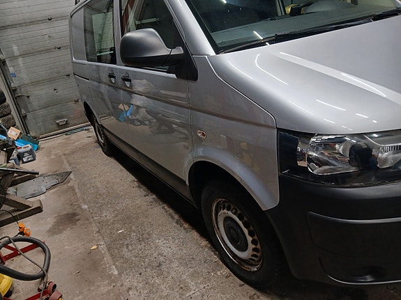 Volkswagen Transporter 2 of 23