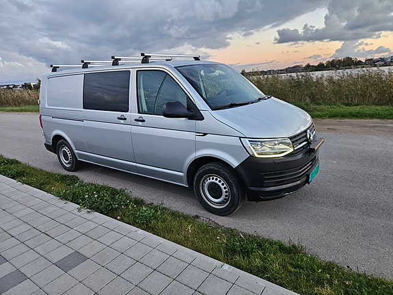 Volkswagen Transporter 3 of 22