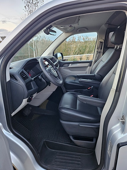 Volkswagen Transporter 9 of 22