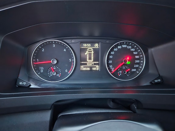 Volkswagen Transporter 18 of 22