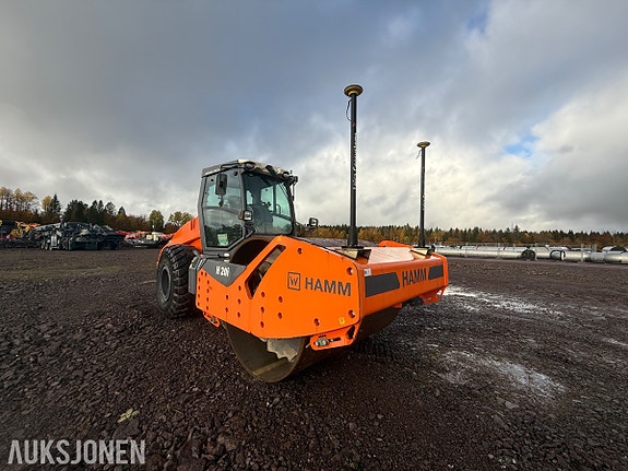 Hamm H20i vibrasjonsvals med Leica dokumentasjonsutstyr – kun 223 timer 3 of 29