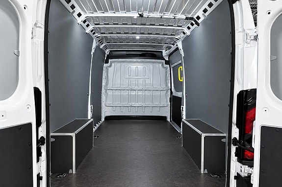 Toyota ProAce Max 7 of 13