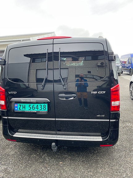 Mercedes-Benz Vito 119 2 of 4