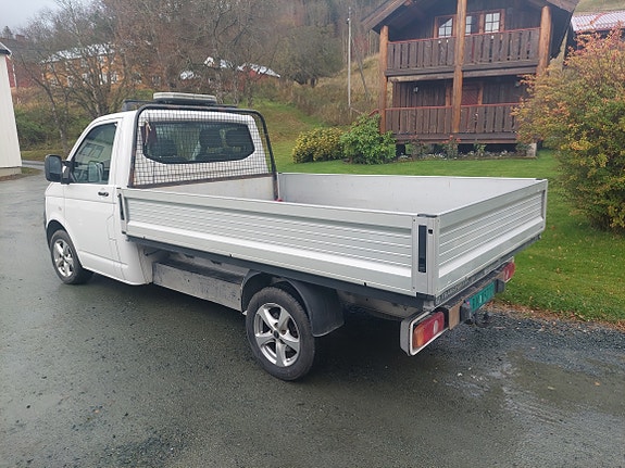 Volkswagen Transporter 3 of 4