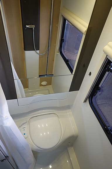 Adria Action 391 LH reg i 2024 25 of 30