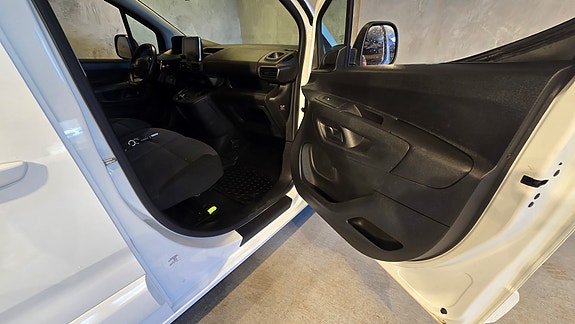 Peugeot Partner 13 of 30