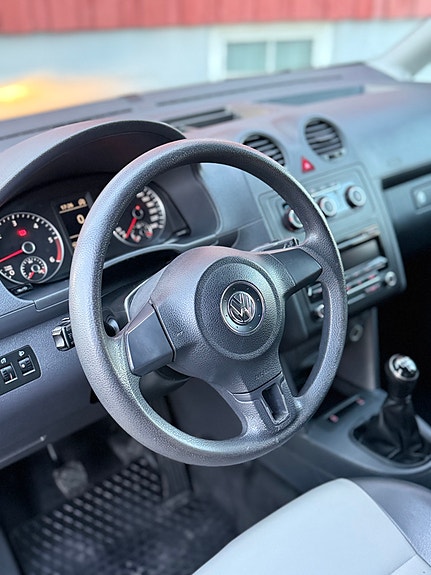 Volkswagen Caddy Maxi 14 of 30