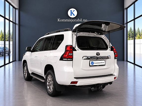 Toyota Land Cruiser 6 of 12