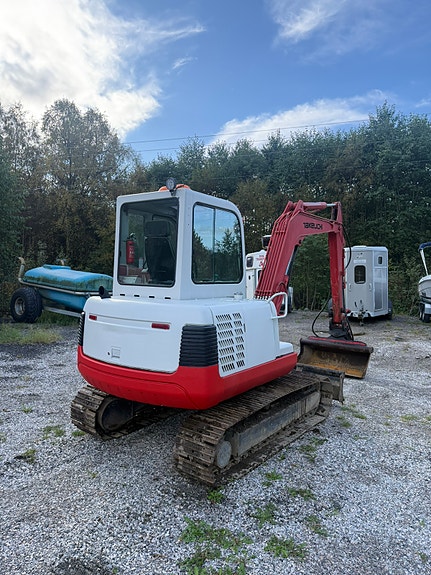 Takeuchi TB145 4 of 18