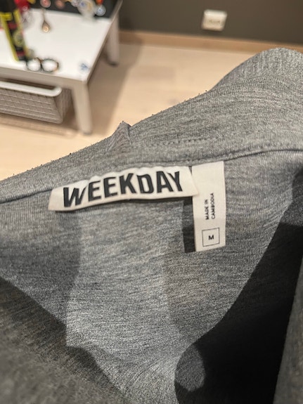Weekday hettegenser M grå herre