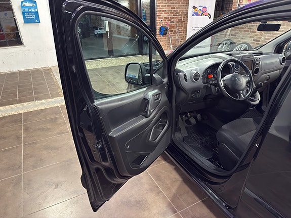 Citroen Berlingo 18 of 30