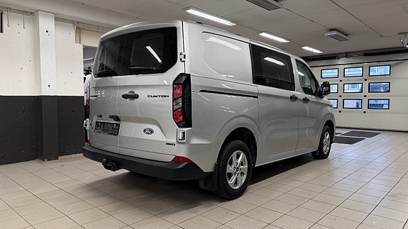 Ford Transit Custom 6 of 20