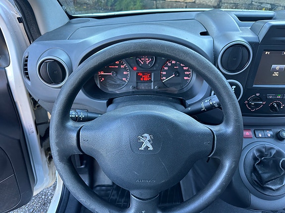 Peugeot Partner 10 of 30