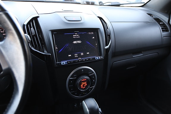 Isuzu D-max 27 of 30