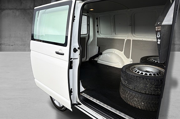 Volkswagen Transporter 10 of 12