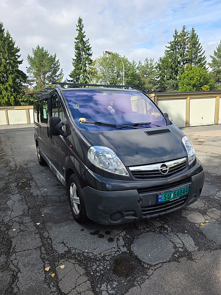 Opel Vivaro 4 of 19