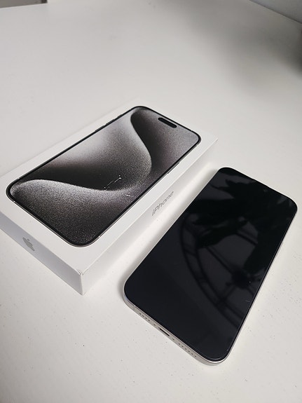 Apple iPhone 15 Pro Max 256 GB sølv