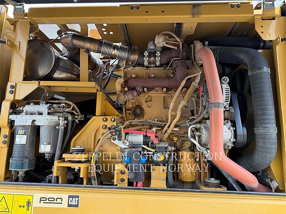 Cat M316-07 16 of 21