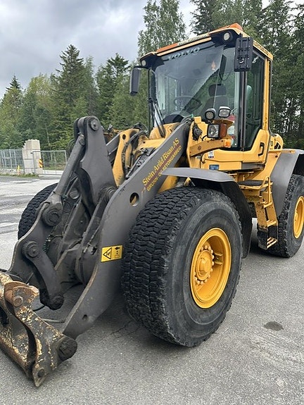 Volvo L70F 2 of 10