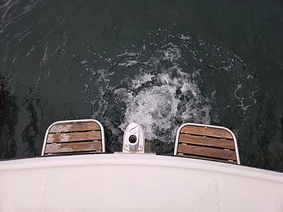 Volvo Penta aqad 30 med Volvo DP 290 drev 4 of 12