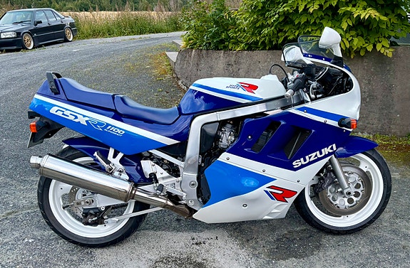 Suzuki GSX R 1100 11 of 11