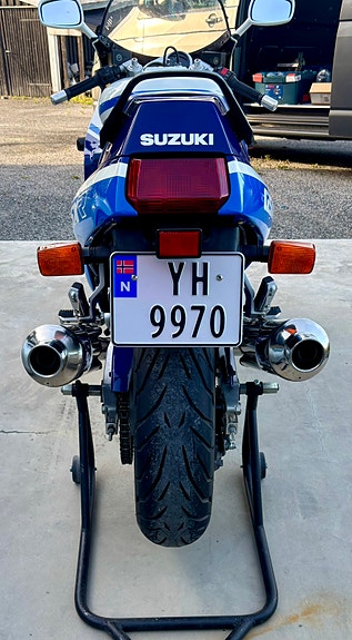 Suzuki GSX R 1100 9 of 11