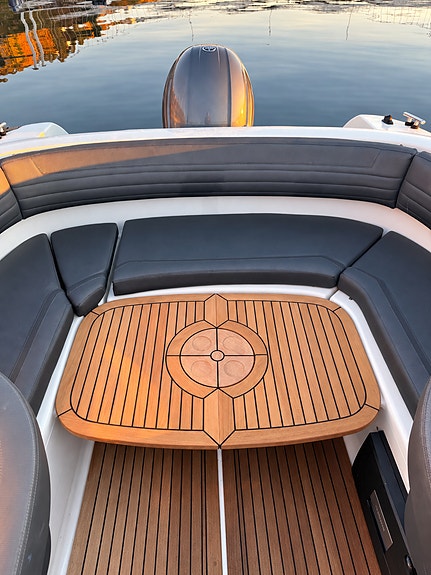 Strøken Yamarin Daycruiser 2021 modell med kun 215 gangtimer. Yamaha 150HK 16 of 30