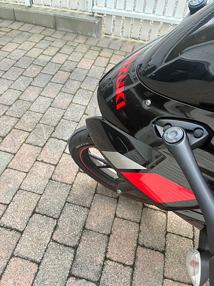 Suzuki GSX-R 125 7 of 11