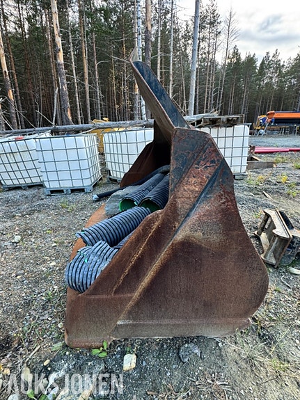 Andre Gjerstad Hjullasterskuffe - BM feste - 3200 liter - bredde 273 cm innvendig 5 of 11