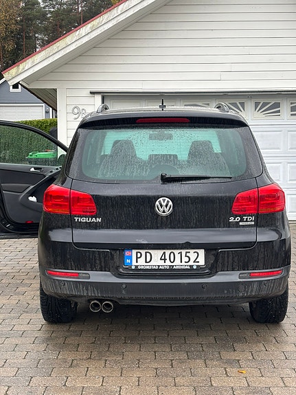 Volkswagen Tiguan 2 of 10