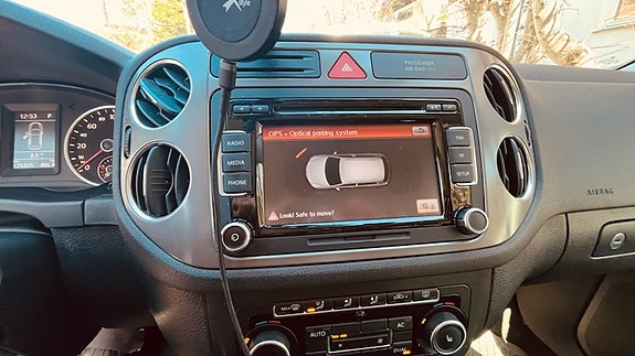 Volkswagen Tiguan 3 of 10