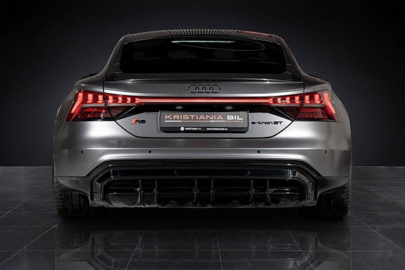 Audi e-tron GT RS 4 of 30