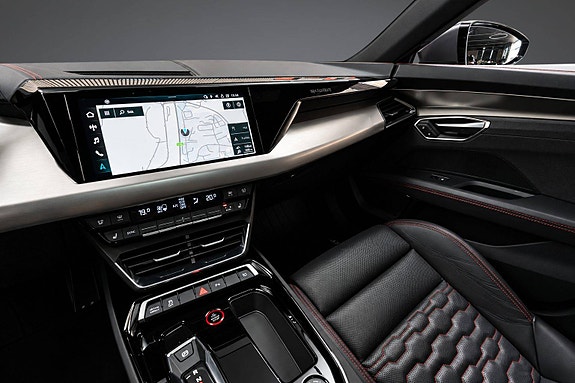 Audi e-tron GT RS 24 of 30